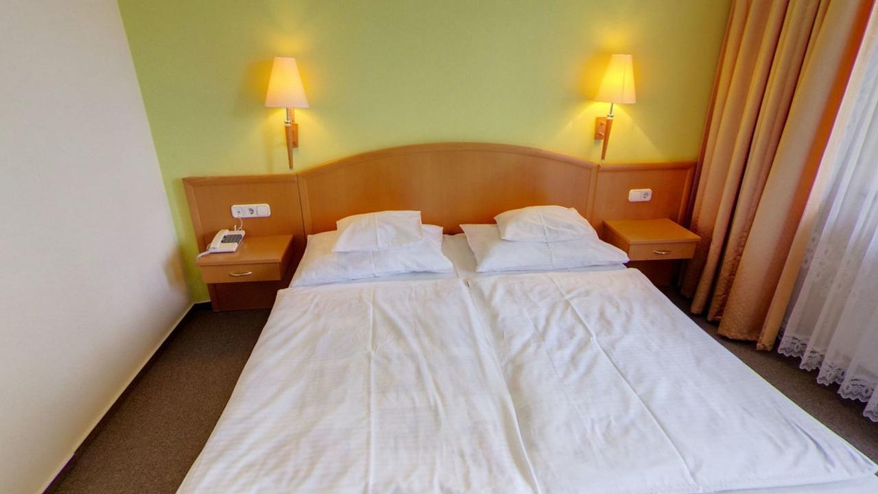 Bella Hotel Szeged Exterior photo
